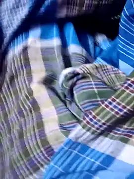 dolphiinn online show from 12/19/25, 02:02