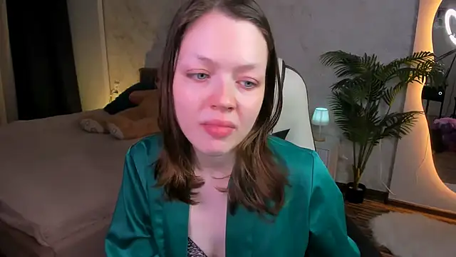 Snapshot of Lunar_Lily chatting on 11/26/25, 05:52 Lunar Lily online show from 11/26/25, 05:52