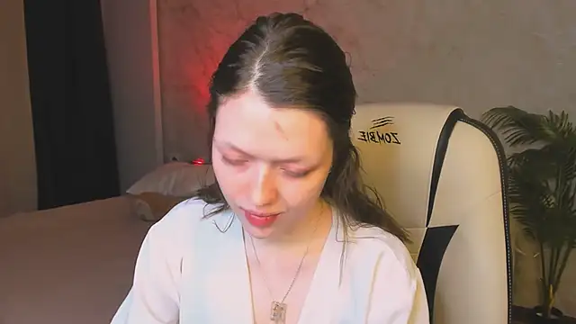 Snapshot of Lunar_Lily chatting on 01/15/26, 05:45 Lunar Lily online show from 01/15/26, 05:45