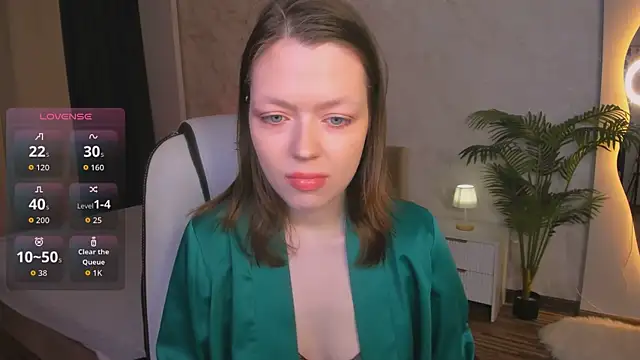 Snapshot of Lunar_Lily chatting on 02/13/26, 06:09 Lunar Lily online show from 02/13/26, 06:09