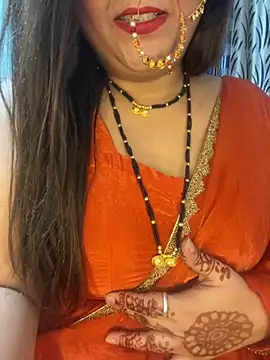 Snapshot of indian-hotmilfs chatting on 10/10/25, 01:21 indian-hotmilfs online show from 10/10/25, 01:21