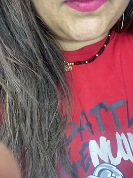 indian-hotmilfs online show from 11/19/25, 01:44