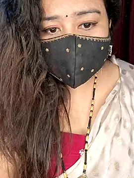 Snapshot of indian-hotmilfs chatting on 05/05/26, 03:53 indian-hotmilfs online show from 05/05/26, 03:53