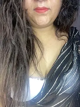 Snapshot of indian-hotmilfs chatting on 06/07/26, 11:47 indian-hotmilfs online show from 06/07/26, 11:47