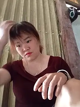 sukabae00 online show from 04/13/26, 12:38