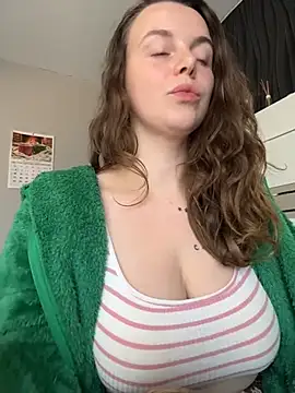 TenderLaGlamor online show from 11/25/25, 12:16