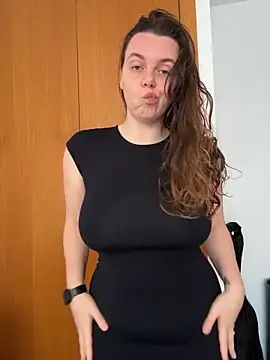 TenderLaGlamor online show from 03/11/26, 09:48