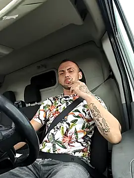 Snapshot of papichulo0099 chatting on 09/17/25, 06:37 papichulo0099 online show from 09/17/25, 06:37