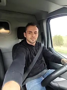 Snapshot of papichulo0099 chatting on 11/03/25, 06:25 papichulo0099 online show from 11/03/25, 06:25