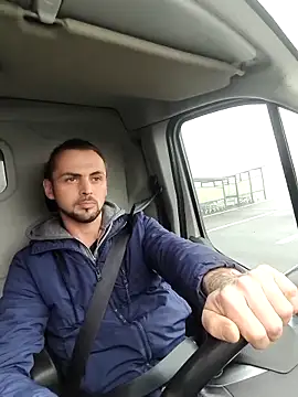 Snapshot of papichulo0099 chatting on 11/11/25, 07:41 papichulo0099 online show from 11/11/25, 07:41