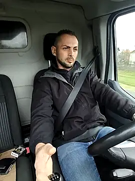 Snapshot of papichulo0099 chatting on 11/17/25, 06:52 papichulo0099 online show from 11/17/25, 06:52