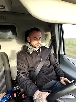 Snapshot of papichulo0099 chatting on 11/19/25, 06:46 papichulo0099 online show from 11/19/25, 06:46