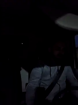 Snapshot of papichulo0099 chatting on 12/05/25, 05:27 papichulo0099 online show from 12/05/25, 05:27