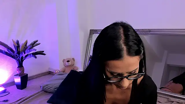 ChloeObril online show from 09/17/25, 03:30