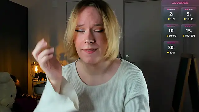 Amanda Butlerr online show from 11/05/25, 09:53