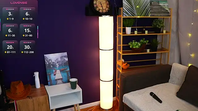 SuzanneHowse online show from 02/23/26, 04:15