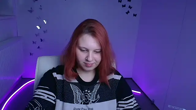 ScarletVixen  online show from 09/28/25, 06:35