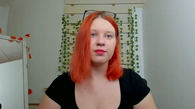 ScarletVixen  online show from 10/10/25, 06:51