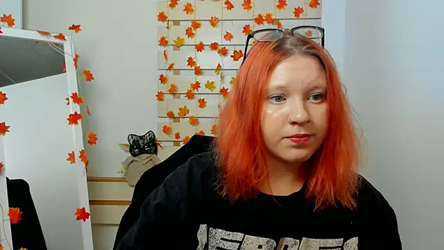 ScarletVixen  online show from 10/16/25, 06:20