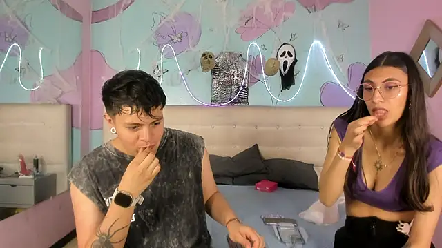 Ethan N Abby online show from 10/17/25, 07:38