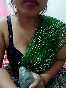 Snapshot of angel_tisha07 chatting on 12/16/25, 01:43 angel tisha07 online show from 12/16/25, 01:43