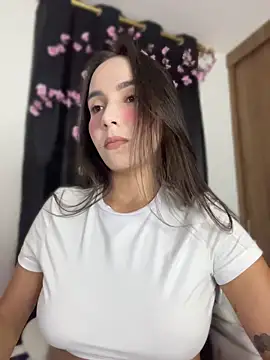 Scarlett05 online show from 05/26/26, 02:07