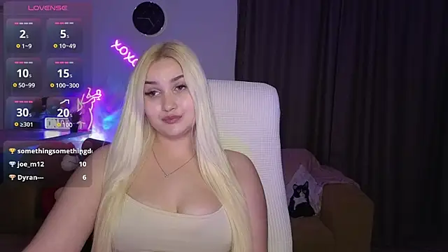 Snapshot of adrelaxina chatting on 05/15/26, 09:44 adrelaxina online show from 05/15/26, 09:44