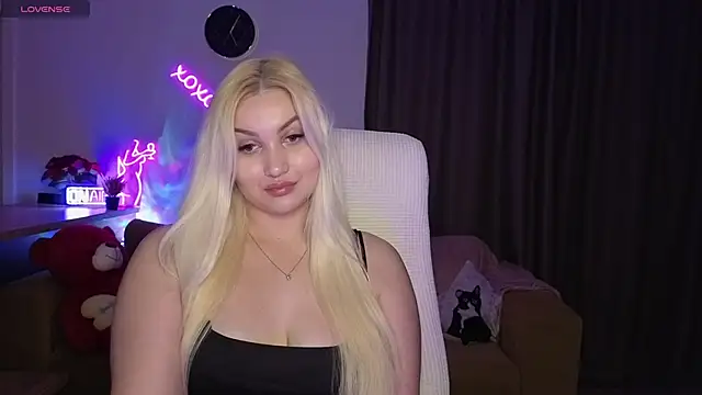 Snapshot of adrelaxina chatting on 05/18/26, 10:04 adrelaxina online show from 05/18/26, 10:04