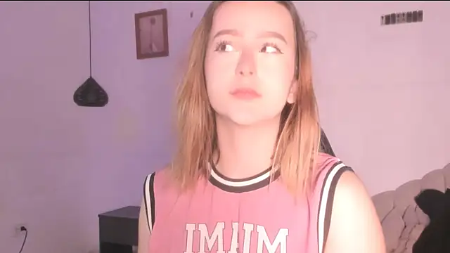 kristal joi dl online show from 10/06/25, 12:24