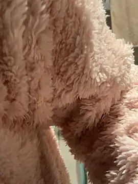 sushan love online show from 12/15/25, 01:59