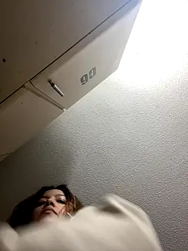 destiny69col online show from 10/15/25, 02:44