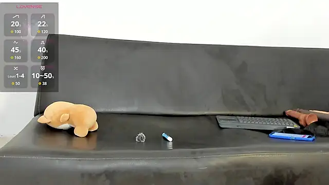 zarek lux online show from 11/08/25, 12:27