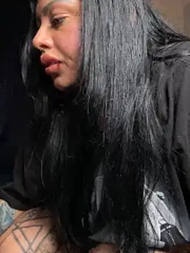 chicanachic13 online show from 12/05/25, 07:06