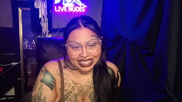 chicanachic13 online show from 02/08/26, 08:07