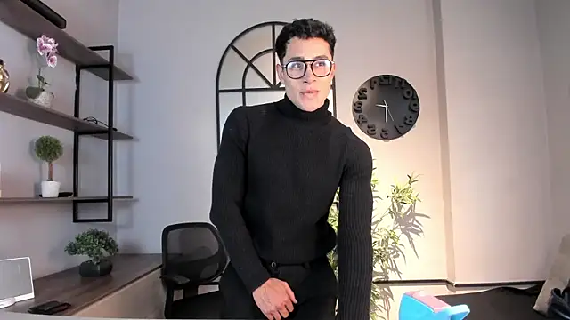 AustinJones  online show from 10/18/25, 07:47