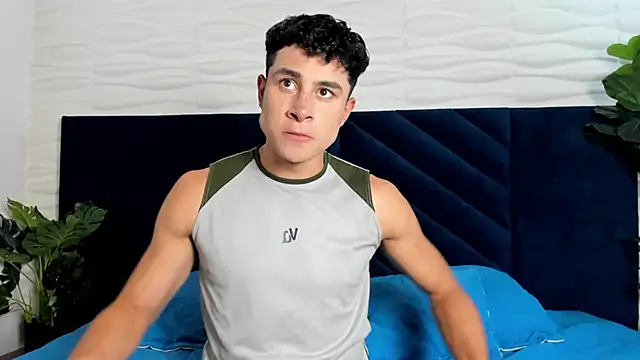 AustinJones  online show from 12/03/25, 07:12