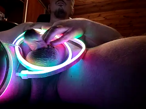 Snapshot of iwanttosjowdick chatting on 05/20/26, 11:33 iwanttosjowdick online show from 05/20/26, 11:33