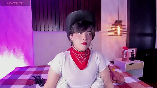 Creamy Angelo online show from 10/30/25, 08:31