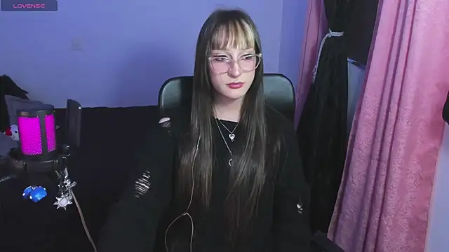 starrraura online show from 03/18/26, 11:30