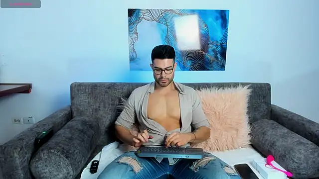 ZarekFox online show from 11/10/25, 07:13