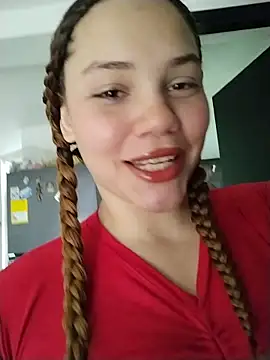 SirenRouge 69 online show from 04/17/26, 08:34