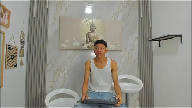 BEAUTY BOYS1 online show from 01/17/26, 07:13