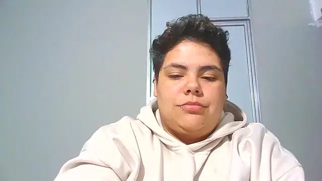 Snapshot of Hailey_Curvy chatting on 01/19/26, 10:19 Hailey Curvy online show from 01/19/26, 10:19