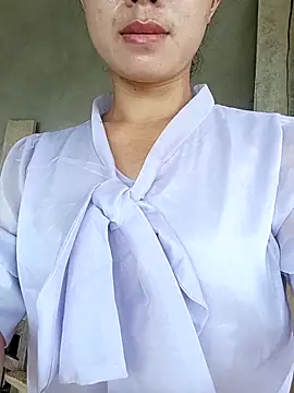 Snapshot of milo123-xx chatting on 09/09/25, 04:45 milo123-xx online show from 09/09/25, 04:45