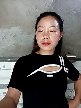 Snapshot of milo123-xx chatting on 09/15/25, 03:28 milo123-xx online show from 09/15/25, 03:28