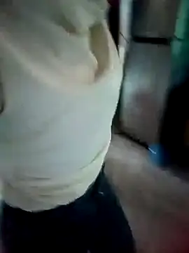 Snapshot of milo123-xx chatting on 09/18/25, 04:36 milo123-xx online show from 09/18/25, 04:36