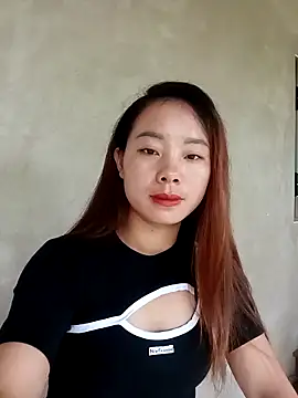 Snapshot of milo123-xx chatting on 09/23/25, 12:02 milo123-xx online show from 09/23/25, 12:02