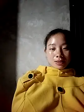 Snapshot of milo123-xx chatting on 09/30/25, 12:21 milo123-xx online show from 09/30/25, 12:21