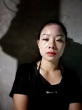 Snapshot of milo123-xx chatting on 10/11/25, 12:21 milo123-xx online show from 10/11/25, 12:21