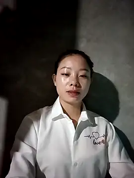 Snapshot of milo123-xx chatting on 10/12/25, 12:31 milo123-xx online show from 10/12/25, 12:31